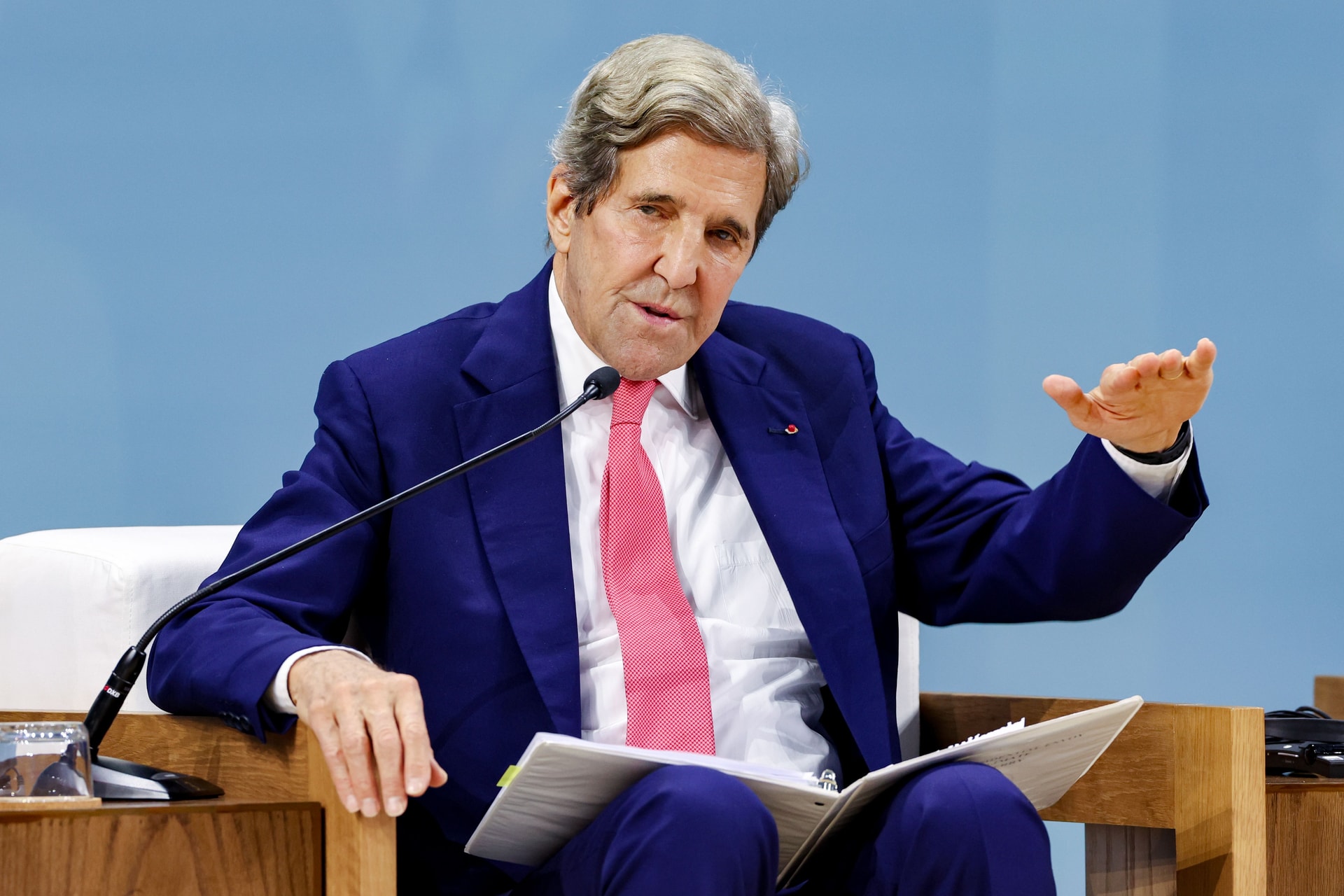 Джон Керри, специальный посланник президента США по вопросам климата, выступает на открытии Дня здоровья в театре Al Waha во время Конференции ООН по изменению климата COP28 в Expo City Dubai 3 декабря 2023 года. COP28 via Getty Image
