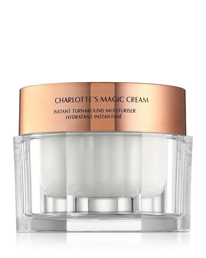 Увлажняющий крем Charlotte Tilbury Magic Cream за 100 долларов входит в списки желаний детей в этом праздничном сезоне, рассказала The Post Жасмина, которая работает в сфере продаж и является мамой двоих детей. Шарлотта Тилбери